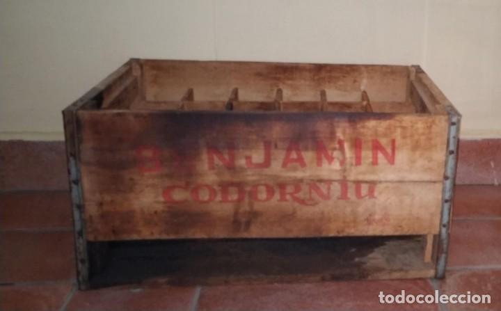 Coleccionismo de cava: ANTIGUA CAJA DE MADERA BENJAMIN CODORNIU. CAVA. - Foto 2