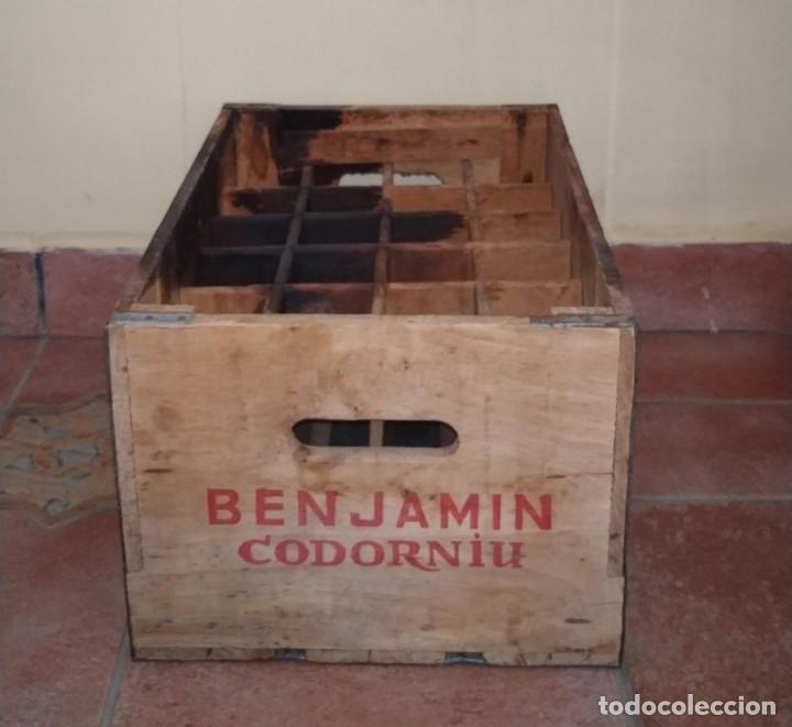 Coleccionismo de cava: ANTIGUA CAJA DE MADERA BENJAMIN CODORNIU. CAVA. - Foto 4