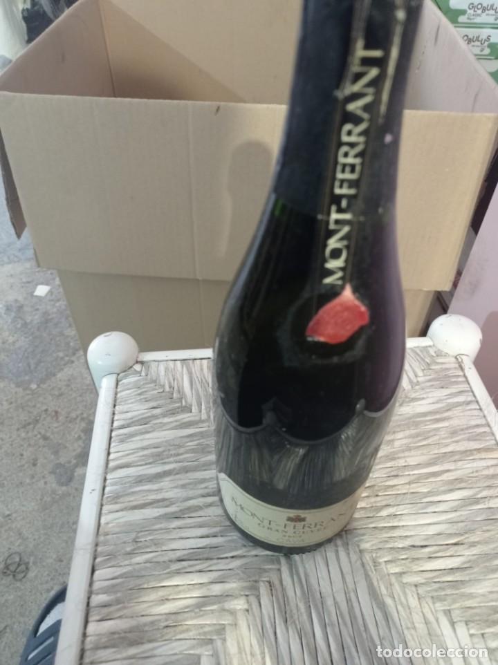 Coleccionismo de cava: ANTIGUA BOTELLA CAVA MONT FERRANT GRAN CUV&Eacute;E REF. UR - Foto 3