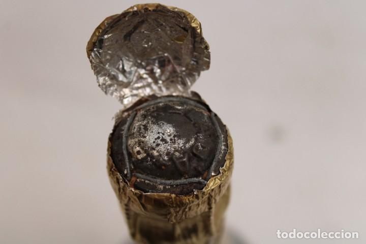 Coleccionismo de cava: BOTELLA DE CAVA PRELADA. CON CHAPA ANTIGUA - Foto 6