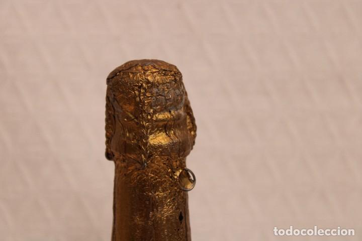 Coleccionismo de cava: BOTELLA DE CAVA RAVENT&Oacute;S CODORNIU. DULCE. SIN DESCORCHAR - Foto 4