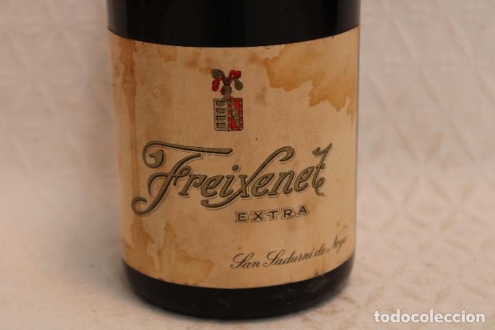 Coleccionismo de cava: ANTIGUA BOTELLA DE CAVA FREIXENET. EXTRA. SIN ABRIR. - Foto 9
