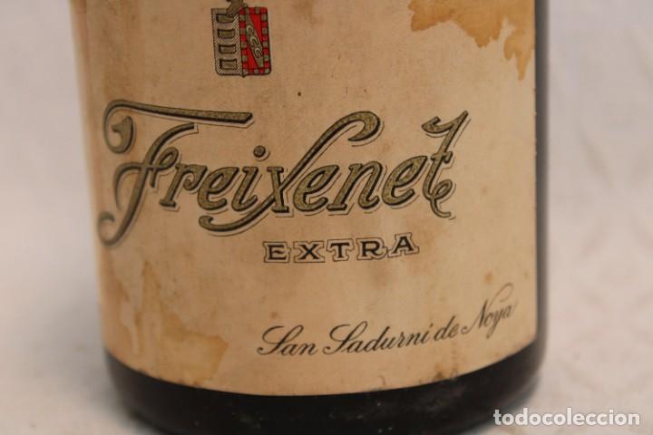 Coleccionismo de cava: ANTIGUA BOTELLA DE CAVA FREIXENET. EXTRA. SIN ABRIR. - Foto 10
