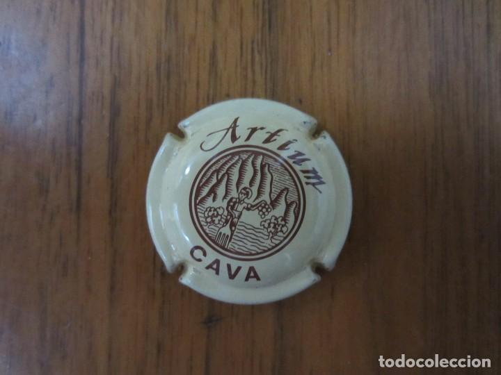 Coleccionismo de cava: PLACA CHAPA DE CAVA ARTIUM - Foto 1
