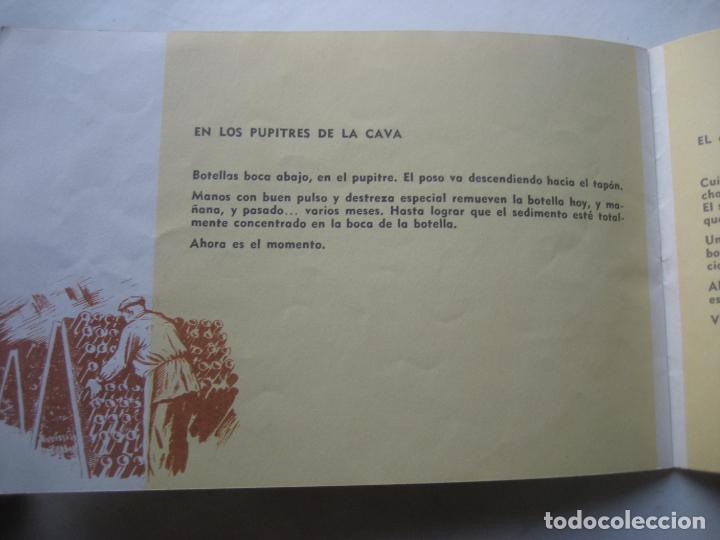 Coleccionismo de cava: Codorniu. 1962. Charlando sobre la marcha - Foto 4