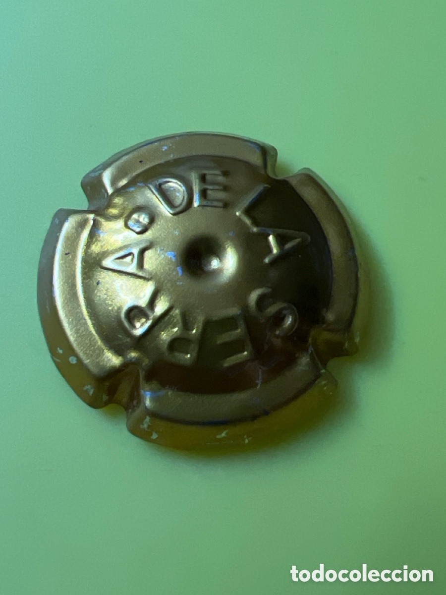 Coleccionismo de cava: A404. PLACA DE CAVA - DE LA SERRA - Foto 1