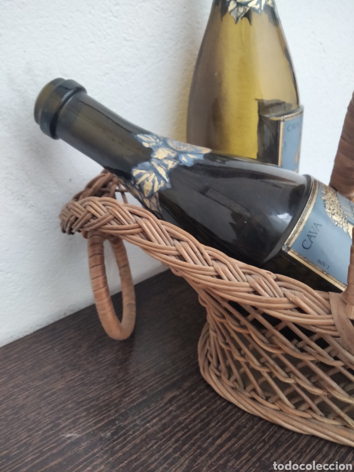 Coleccionismo de cava: Lote 2 botellas Kripta vacias - Foto 5