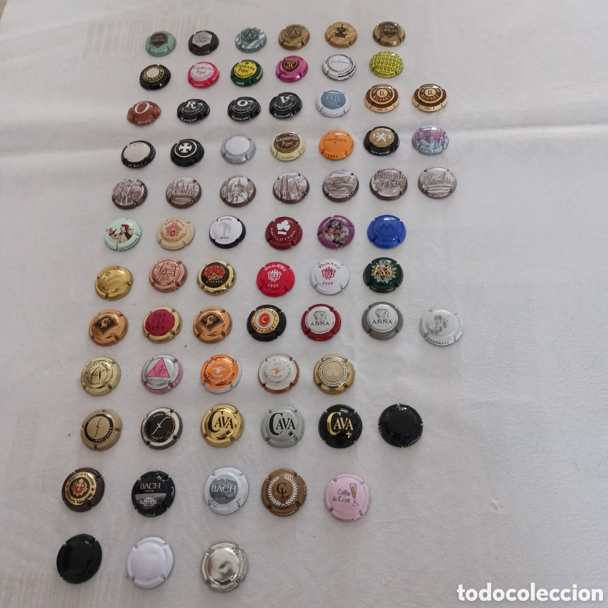 Coleccionismo de cava: Coleccion de 70 placas de cava catalan - Foto 1