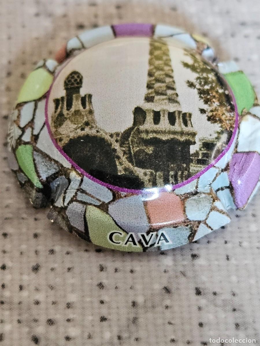 Coleccionismo de cava: Placa/ Chapa De Cava Babot De La Serie Gaud&iacute;. - Foto 3