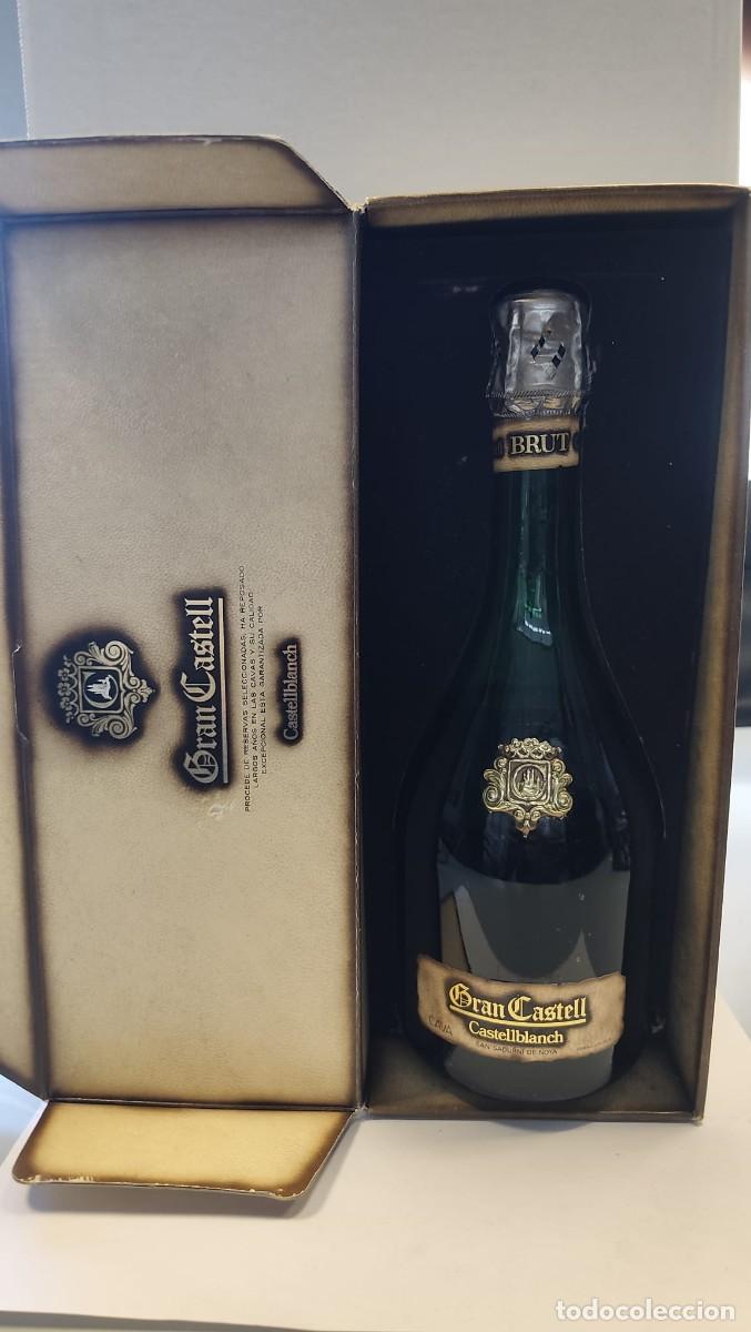 Coleccionismo de cava: Cava Gran Castell Castellblanch Brut - 60&acute;s / 70&acute;s
