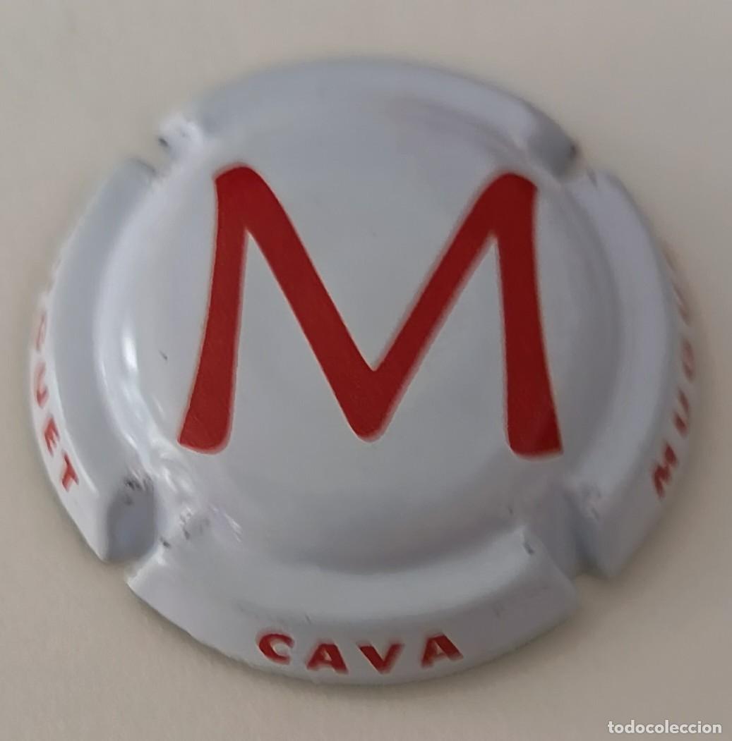Coleccionismo de cava: Chapa o placa. Cava Muguet. Letra roja.