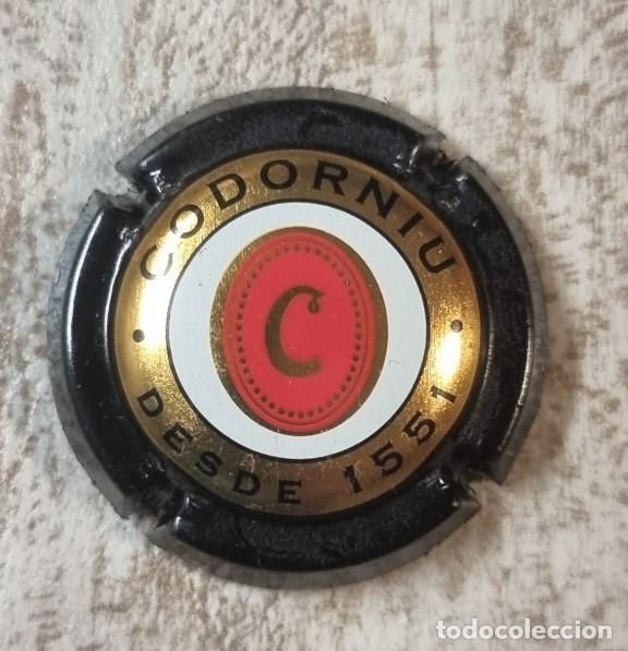 Coleccionismo de cava: CHAPA / PLACA CORONA CAVA CODORNIU ROJA - Foto 1