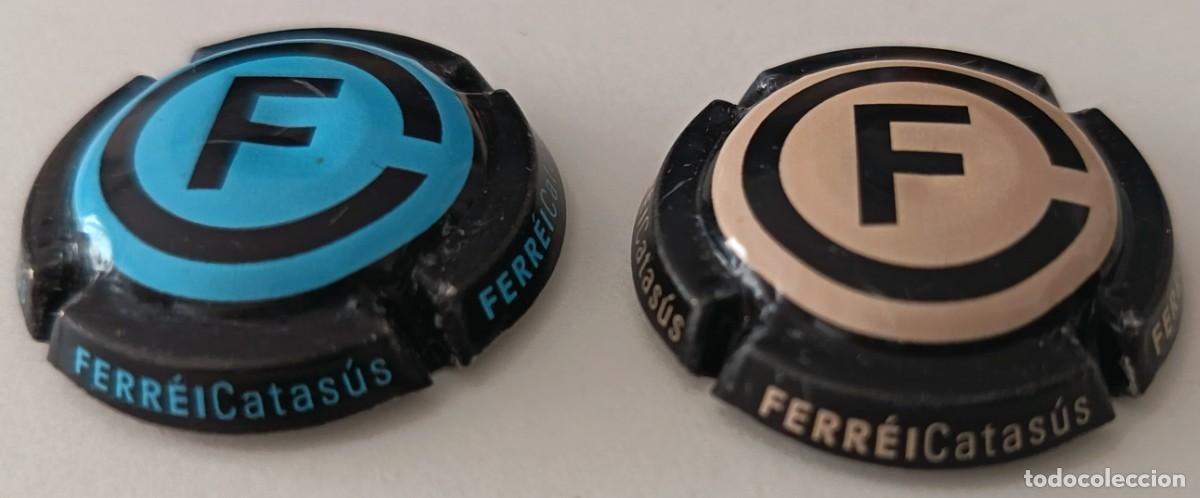 Coleccionismo de cava: 2 Chapas o placas de cava. Cava Ferre i Catasus. Azul i marron claro.