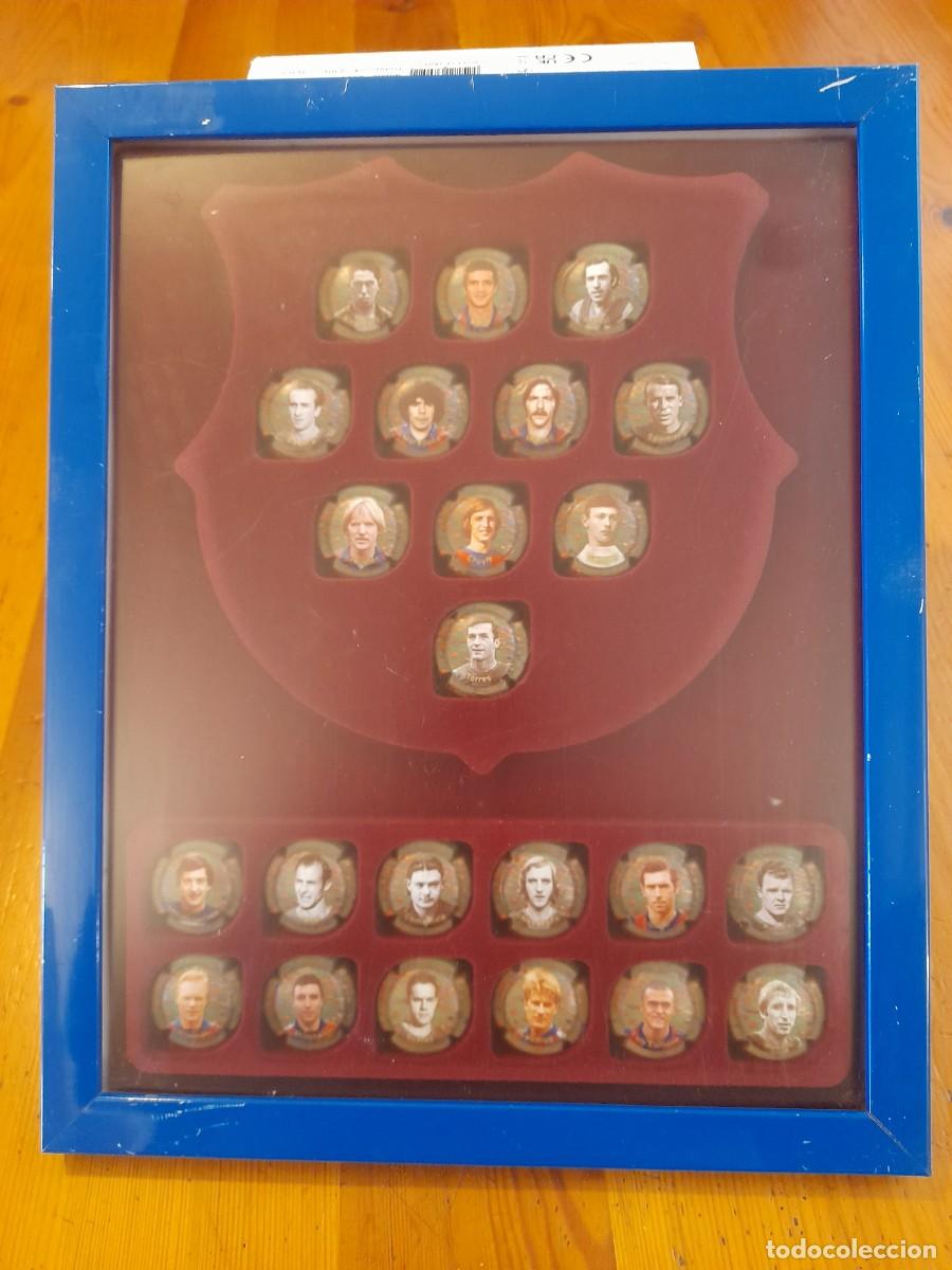 Coleccionismo de cava: COLECCION 23 CHAPAS CAVA F.C. BARCELONA enmarcado