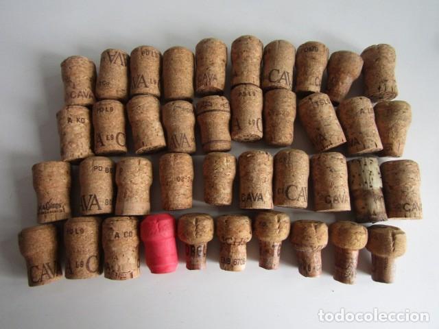 Coleccionismo de cava: SUPERLOTE DE TAPONES CORCHOS DE BOTELLAS DE CAVA CHAMPAGNE VARIADAS PLAYMOBIL