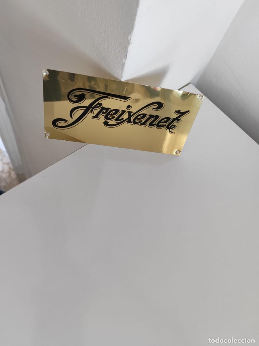 Coleccionismo de cava: Placa Met&aacute;lica Cava Freixenet - Foto 3