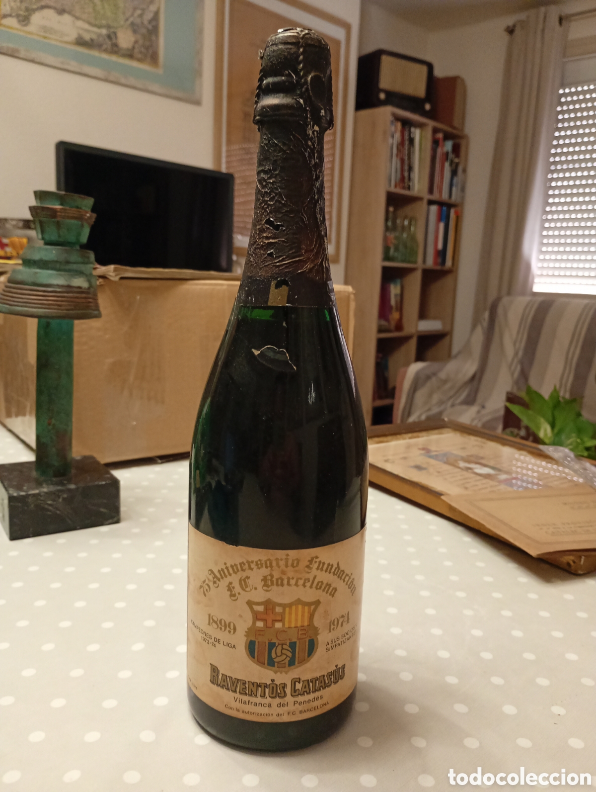 Coleccionismo de cava: Cava Ravent&oacute;s Catas&uacute;s 75 aniversari Futbol Club Barcelona (Bar&ccedil;a) 1974. Vilafranca del Pened&egrave;s.