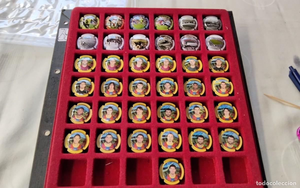 Coleccionismo de cava: F.C. BARCELONA 37 PLACAS DE CAVA CONMEMORATIVAS CON LOS JUGADORES , INCLUYE LA DE MESSI .