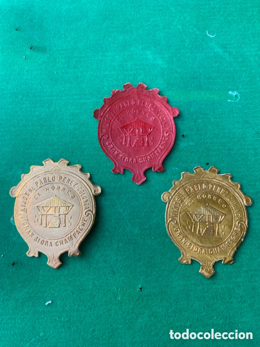Coleccionismo de cava: LOT OF 3 om VITOLA DE BOTELLA DE SIDRA EL HORREO PEDRO COLUNGA