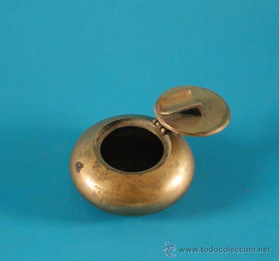 Ceniceros: Original Cenicero para bolso de bronce. 1900 - Foto 2