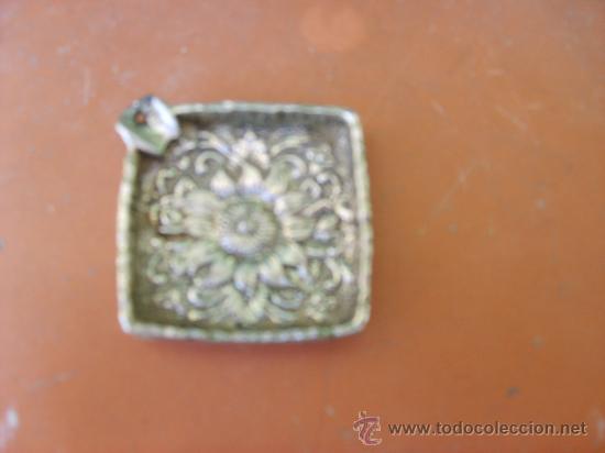 Ceniceros: PEQUE&Ntilde;O    CENICERO  4 x 4 cms. - Foto 1