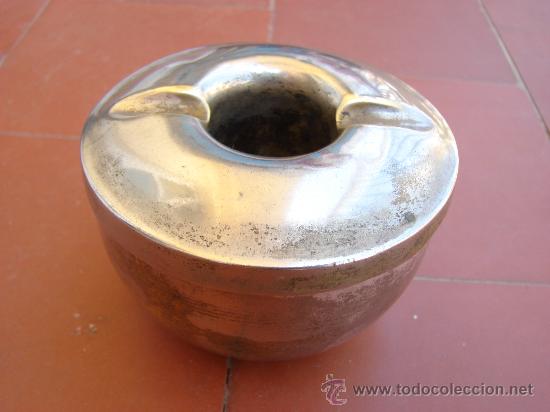 Ceniceros: CENICERO ANTIGUO DE METAL - Foto 1