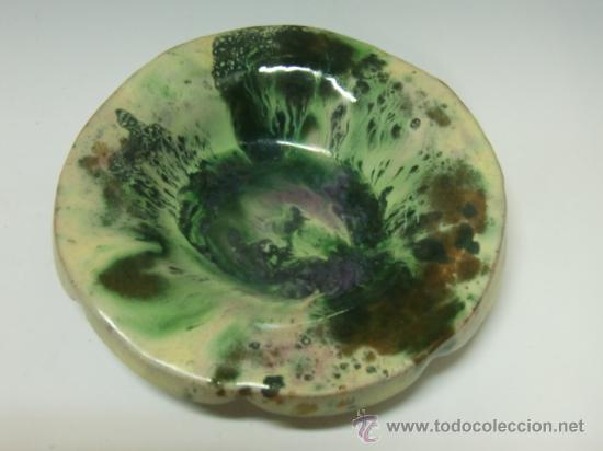 Ceniceros: Cenicero colores de cer&aacute;mica