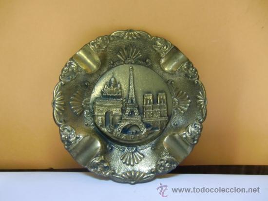 Ceniceros: Cenicero de Paris