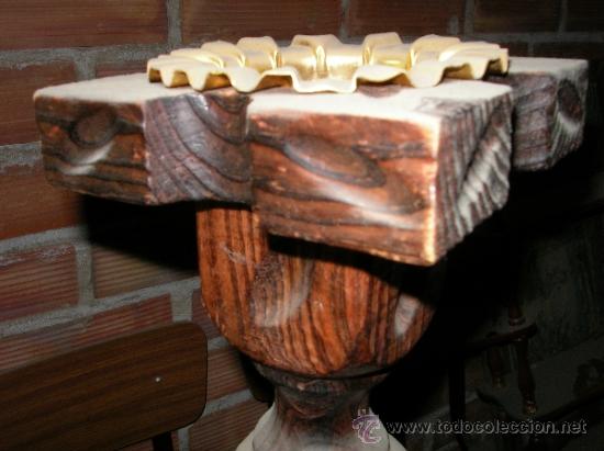 Ceniceros: Cenicero macizo de madera antiguo - Foto 2