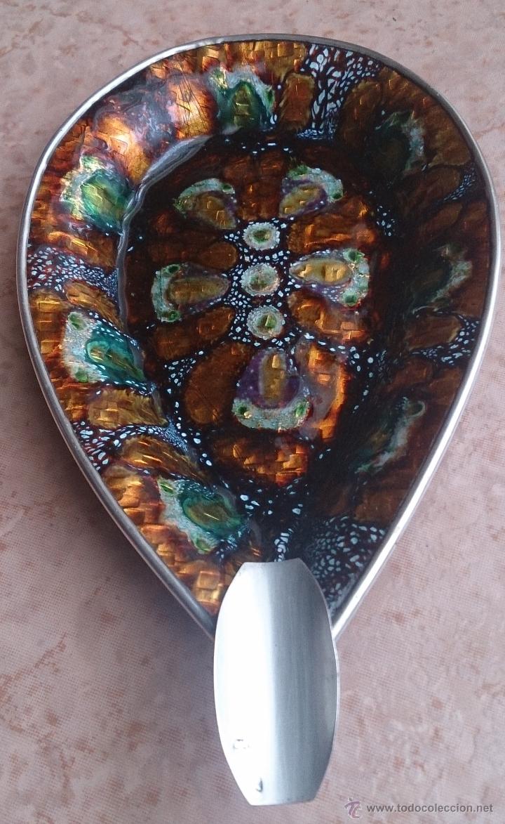 Ceniceros: Original cenicero en plata de ley contrastada y esmaltes, ( A&Ntilde;OS 60 ), Joyeria Bagues Barcelona .
