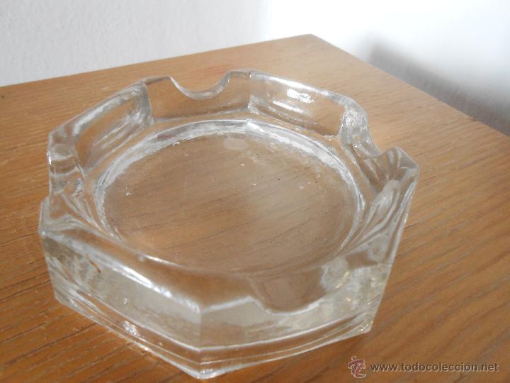 Ceniceros: CENICERO   DE   VIDRIO - Foto 1
