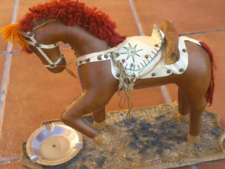Ceniceros: ANTIGUO CONJUNTO CABALLO ESPA&Ntilde;OL BASE MADERA - Foto 1