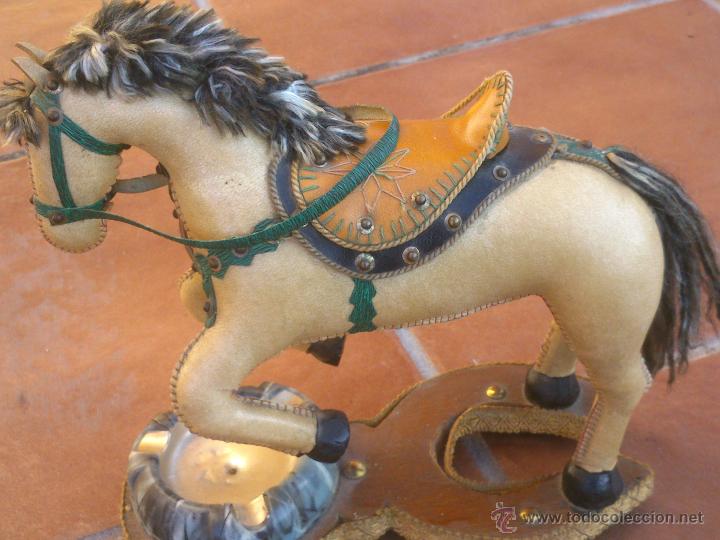 Ceniceros: ANTIGUO CONJUNTO CABALLO ESPA&Ntilde;OL BASE MADERA - Foto 1