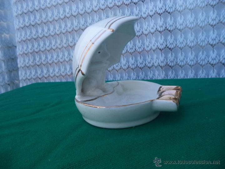 Ceniceros: cenicero figura porcelana