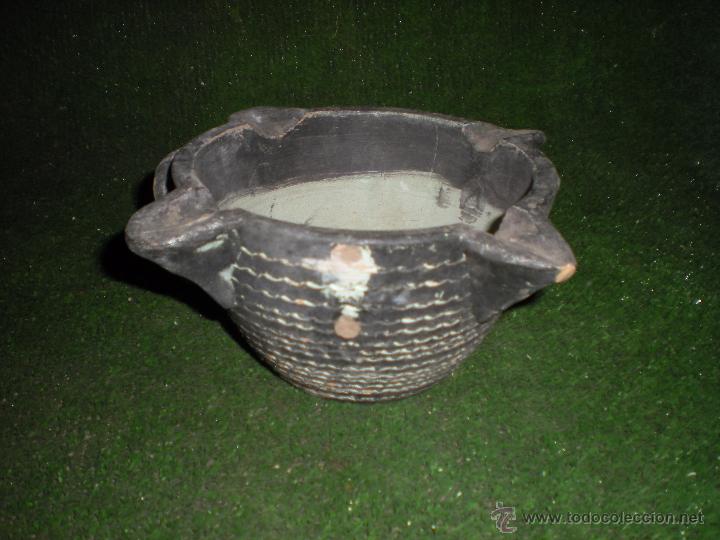 Aschenbecher: Cenicero de barro di&aacute;metro 20cm y altura 7cm