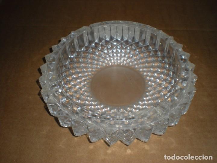 Ashtrays: cenicero de cristal di&aacute;metro 19cm altura 3.5cm
