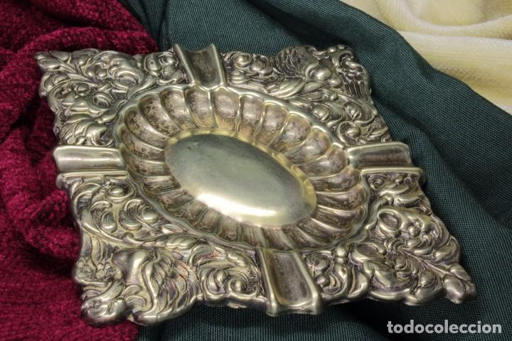 Cinzeiros: Cenicero Romboidal Modernista S.XX