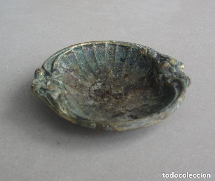 Ceniceros: Cenicero de bronce - Foto 3