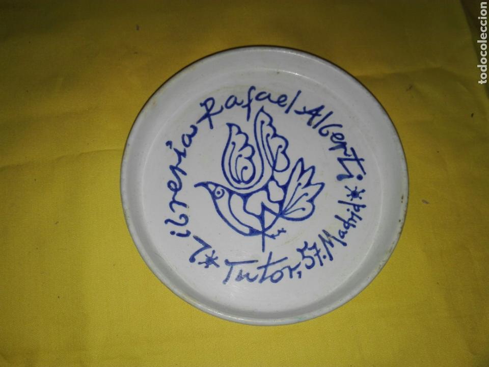 Ceniceros: Cenicero con la paloma de Rafael Alberti - Foto 1