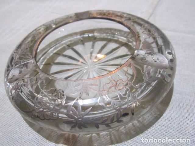 Ceniceros: Cenicero de cristal y plata. 14,5 cms. di&aacute;metro