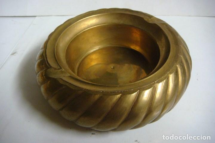 Ceniceros: CENICERO CIRCULAR DE BRONCE ANTIGUO - Foto 1