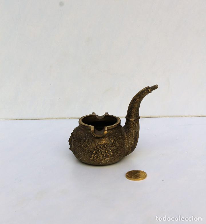 Ceniceros: CENICERO DE BRONCE EN FORMA DE PIPA. - Foto 3