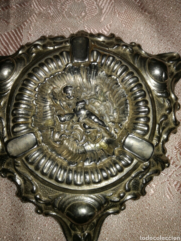 Ceniceros: Antiguo cenicero de metal - Foto 2