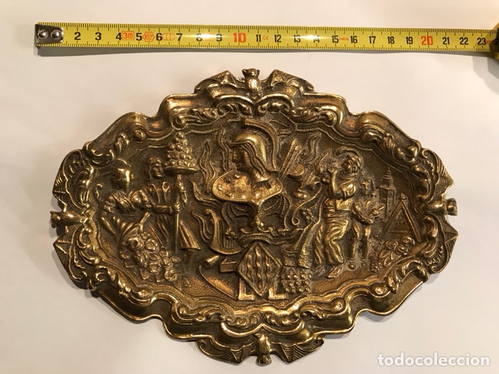 Ceniceros: Cenicero con motivos valencianos en bronce (h.1950?)