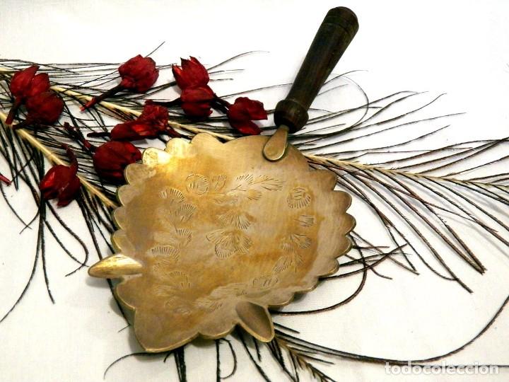 Cinzeiros: Cenicero metal s&oacute;lido, cenicero forma de hoja, cenicero de lat&oacute;n macizo, cenicero mango madera