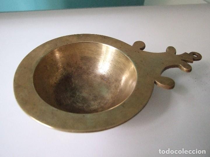Ceniceros: ANTIGUO CENICERO DE BRONCE - CIRCA 1945 - Foto 2