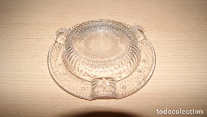 Ceniceros: Cenicero de cristal con relieves - Foto 2