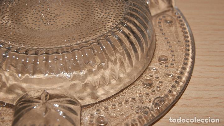 Ceniceros: Cenicero de cristal con relieves - Foto 3