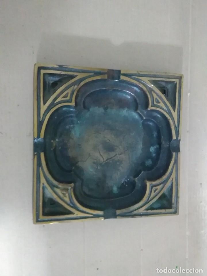 Cendriers: Cenicero broce antiguo 14x14 ctms. 1200 gms