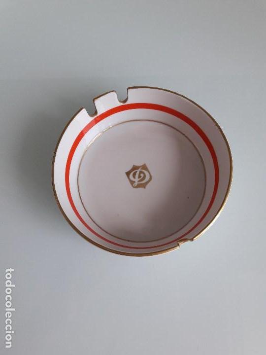 Ceniceros: ANTIGUO CENICERO DE PORCELANA ESMALTADA Y DECORADA - EN EL CENTRO LA LETRA D - PECS - VINTAGE